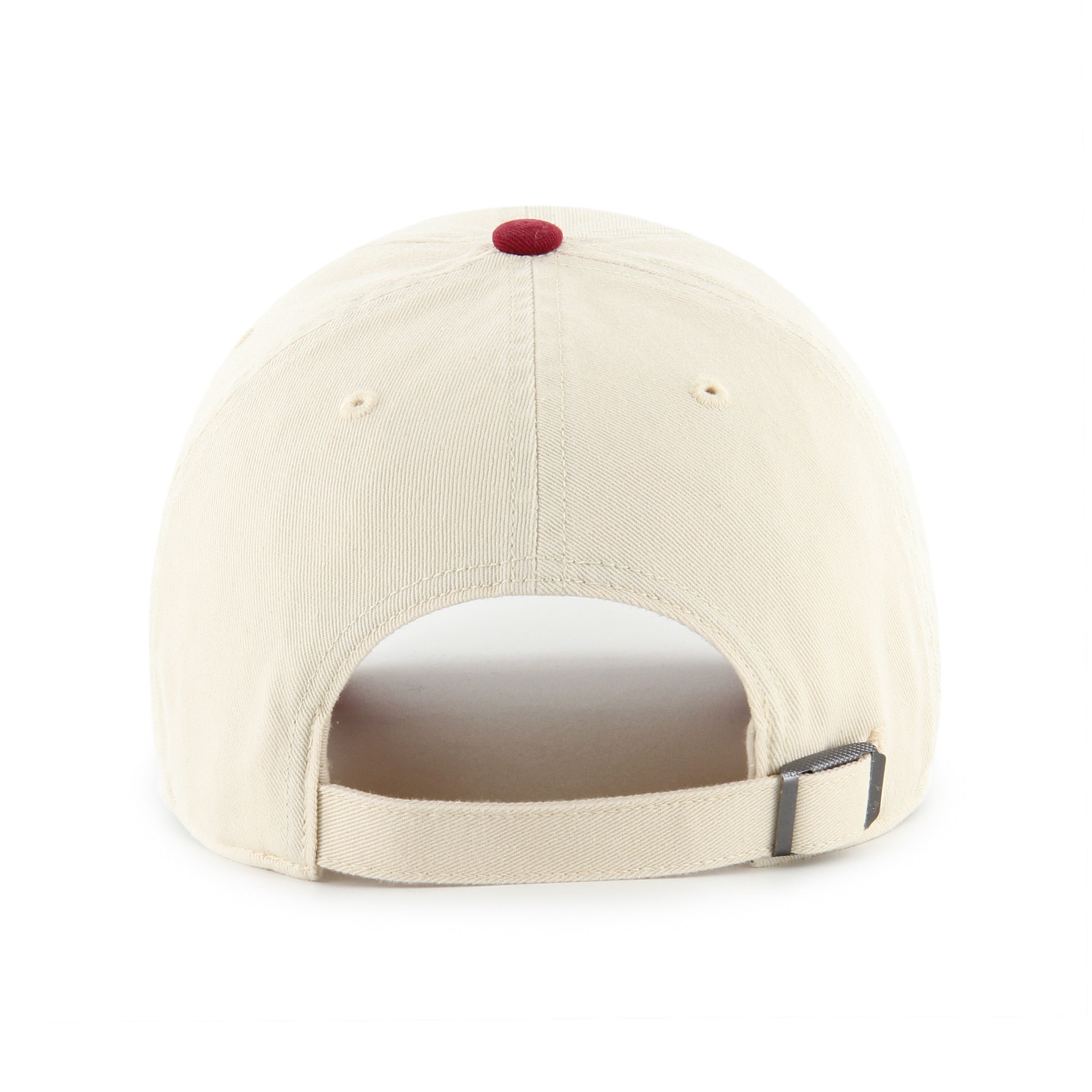 Gorra '47 Clean Up New York Yankees MLB Base Runner Two Tone en algodón beige con rojo, visera curva sin estructura con logo script de los Yankees bordado al frente y emblema '47 en el lateral, cierre strapback ajustable