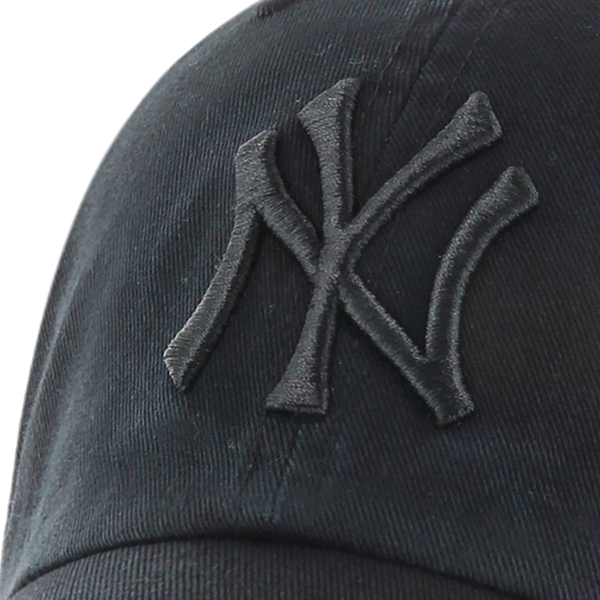 New York Yankees MLB Black & White '47 Clean Up
