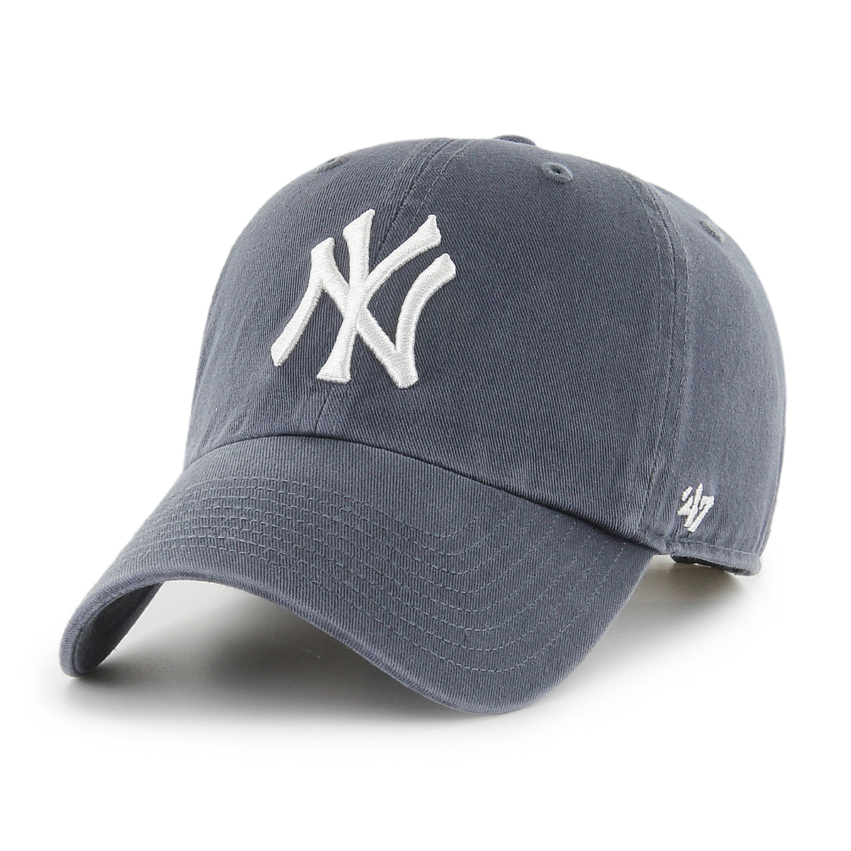 Gorra '47 Clean Up de New York Yankees en gris, algodón curva sin estructura con strapback ajustable y logo bordado de los New York Yankees al frente