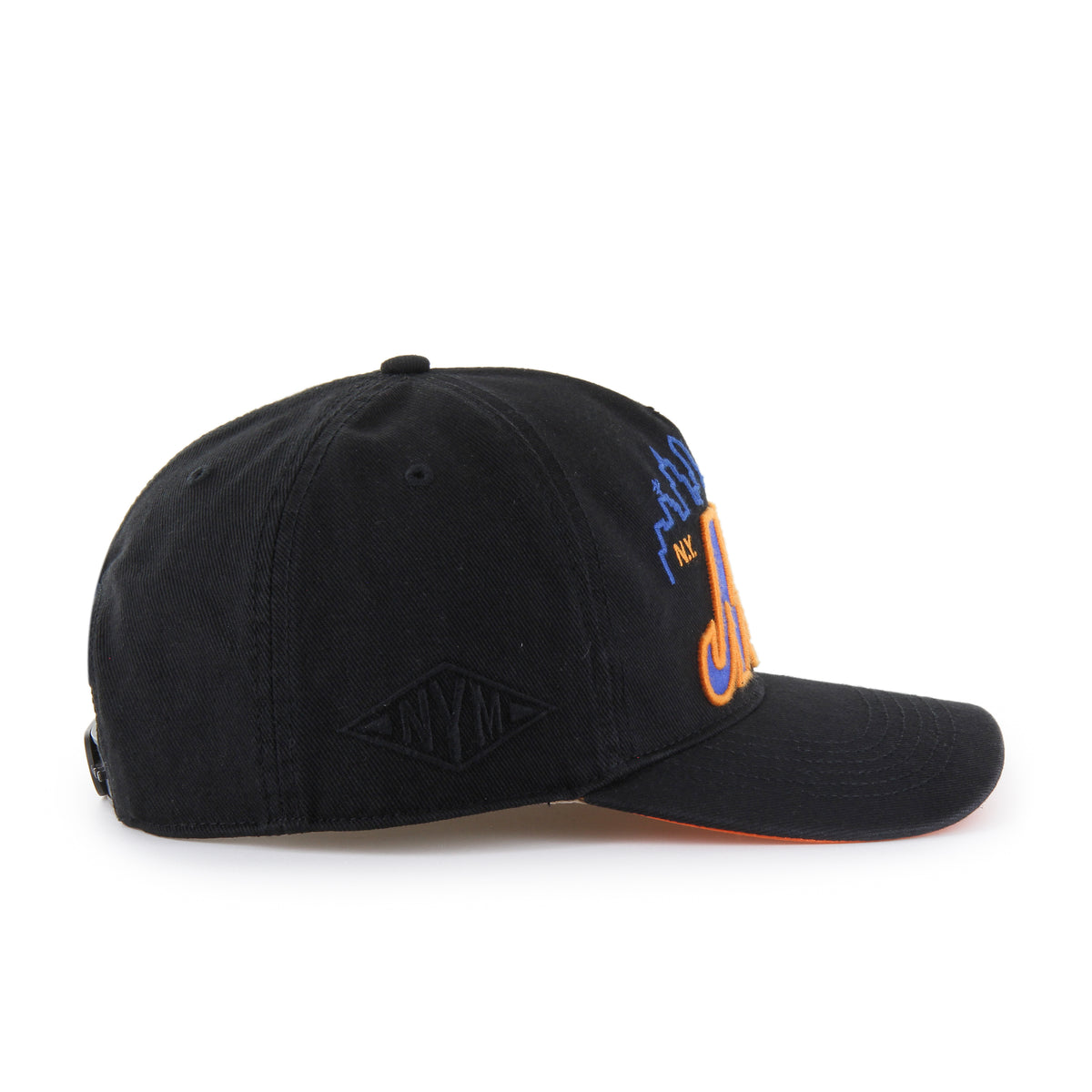 New York Mets MLB Charlton ’47 Hitch Relaxed Fit color Negro 00, visera negra semicurva, bordado frontal Mets azul con contorno naranja, silueta urbana azul e inscripción N.Y. naranja, bordado tonal lateral derecho, emblema ’47 naranja lateral izquierdo y ajuste snapback.