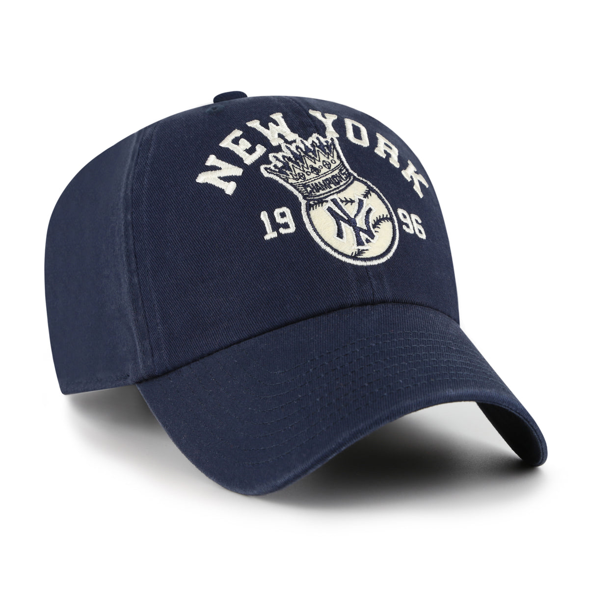 Gorra '47 Clean Up New York Yankees MLB Cooperstown World Series azul marino en algodón, logo y nombre Yankees bordado al frente, World Series bordado en trasera y strapback ajustable