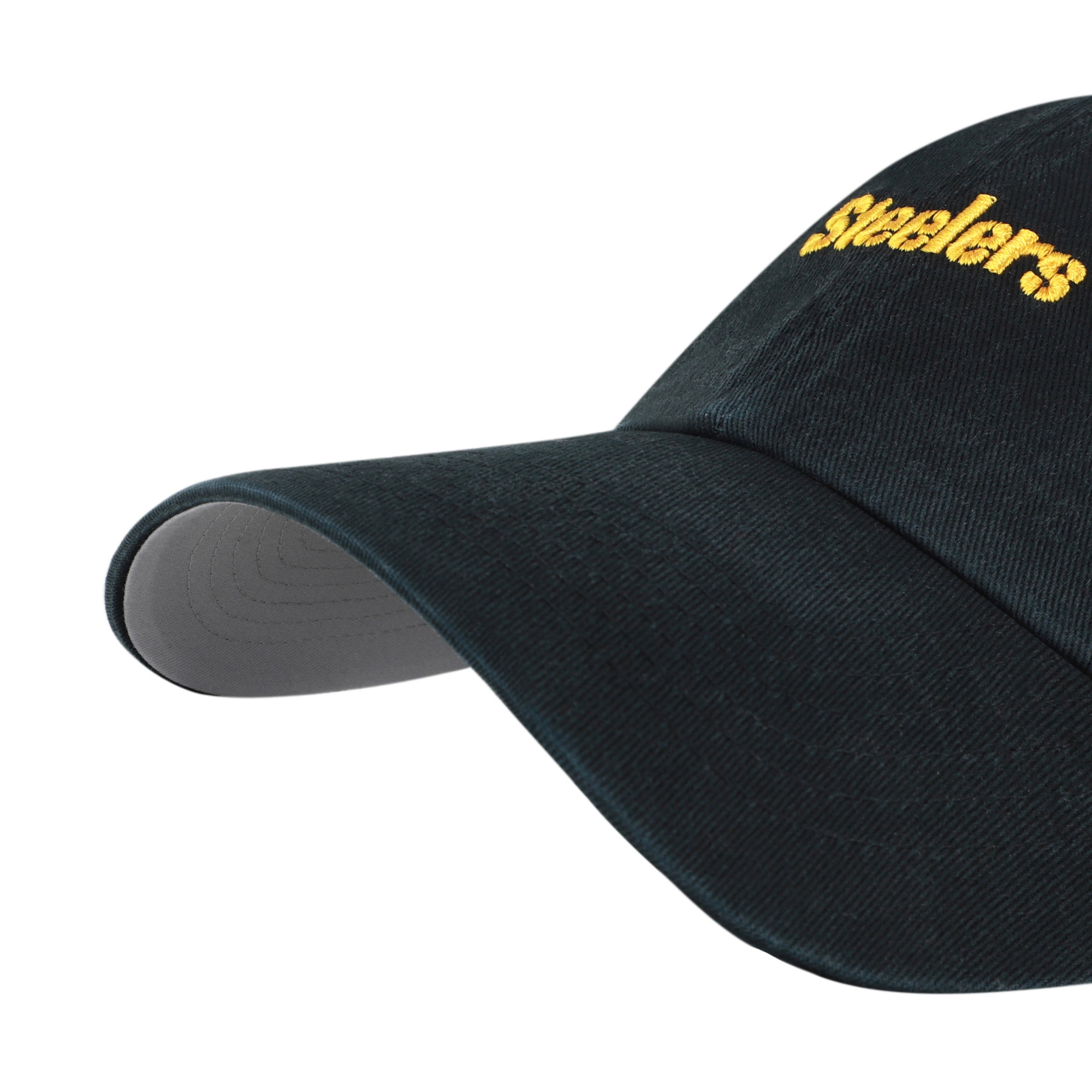 Gorra '47 Clean Up Pittsburgh Steelers NFL Base Runner en algodón negro, visera curva sin estructura con script monochrome de los Steelers bordado al frente y emblema '47 en el lateral, cierre strapback ajustable