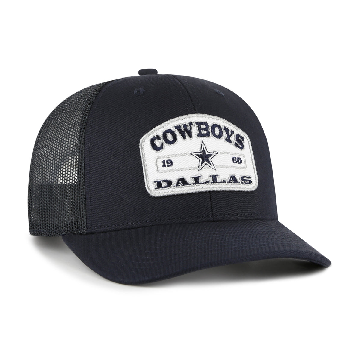 Dallas Cowboys NFL Roadway Strap ’47 Trucker color Azul marino, frente y malla azul marino, visera semicurva, parche blanco con borde gris, logo de estrella e inscripciones COWBOYS y DALLAS al frente, emblema ’47 blanco lateral y cierre trasero ajustable de velcro.