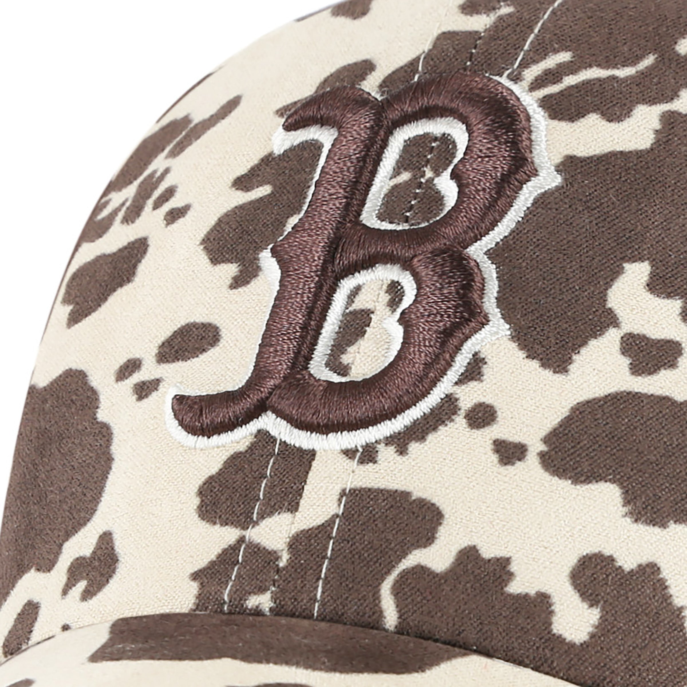 Boston Red Sox MLB Bessie Cow Print '47 Clean Up