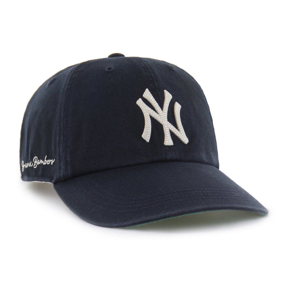 Gorra New York Yankees '47 Clean Up Long Visor azul marino, visera larga curva, bordado Chain Side Stitch en lateral, logo Yankees al frente, emblema '47 en lateral izquierdo