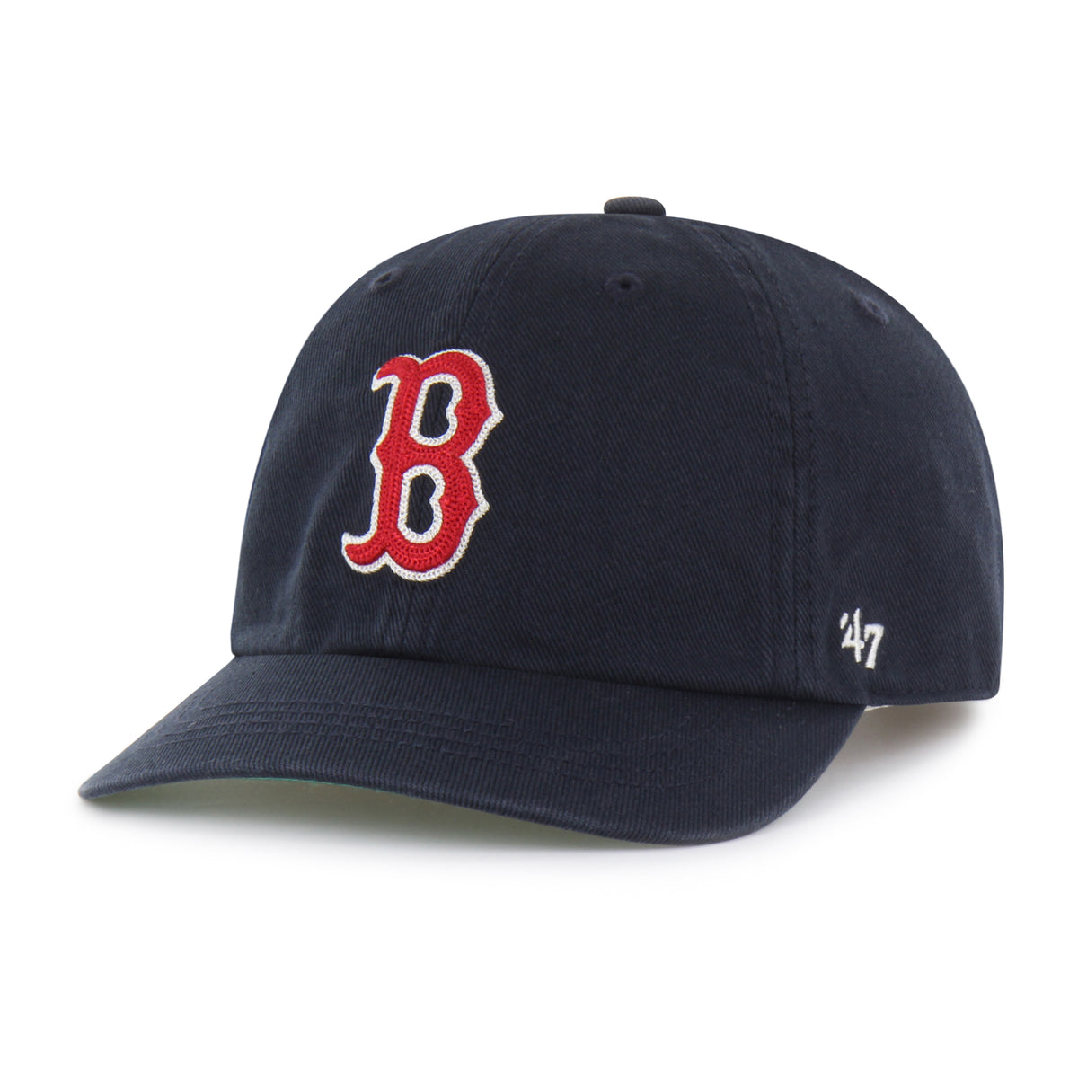Gorra Boston Red Sox '47 Clean Up Short Visor azul marino, visera corta curva, bordado Chain Side Stitch en lateral, logo Red Sox al frente, emblema '47 en lateral izquierdo