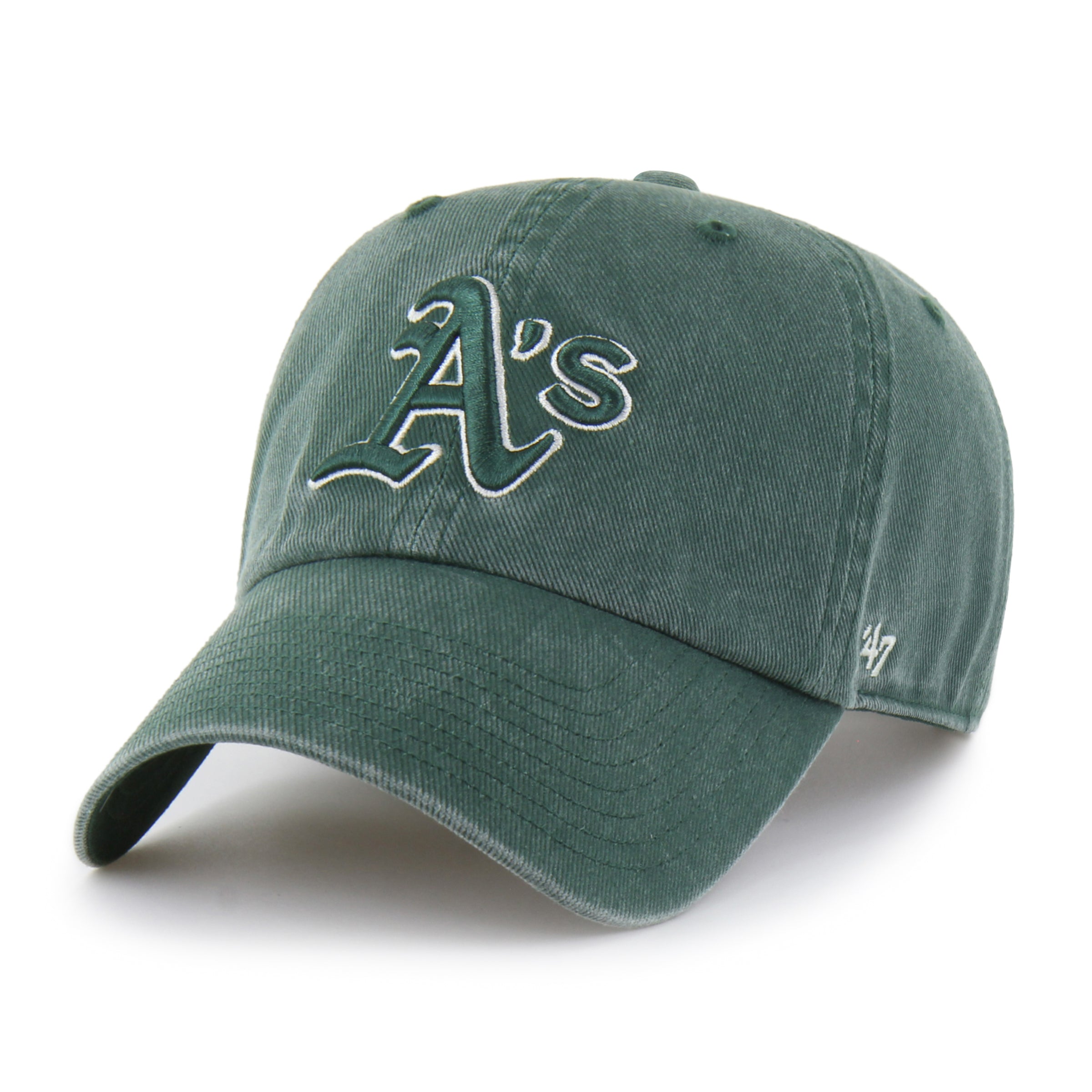 Gorra '47 Clean Up Athletics MLB Pigment en algodón verde con efecto deslavado, visera curva sin estructura con logo de los Athletics bordado al frente y emblema '47 en el lateral, cierre strapback ajustable