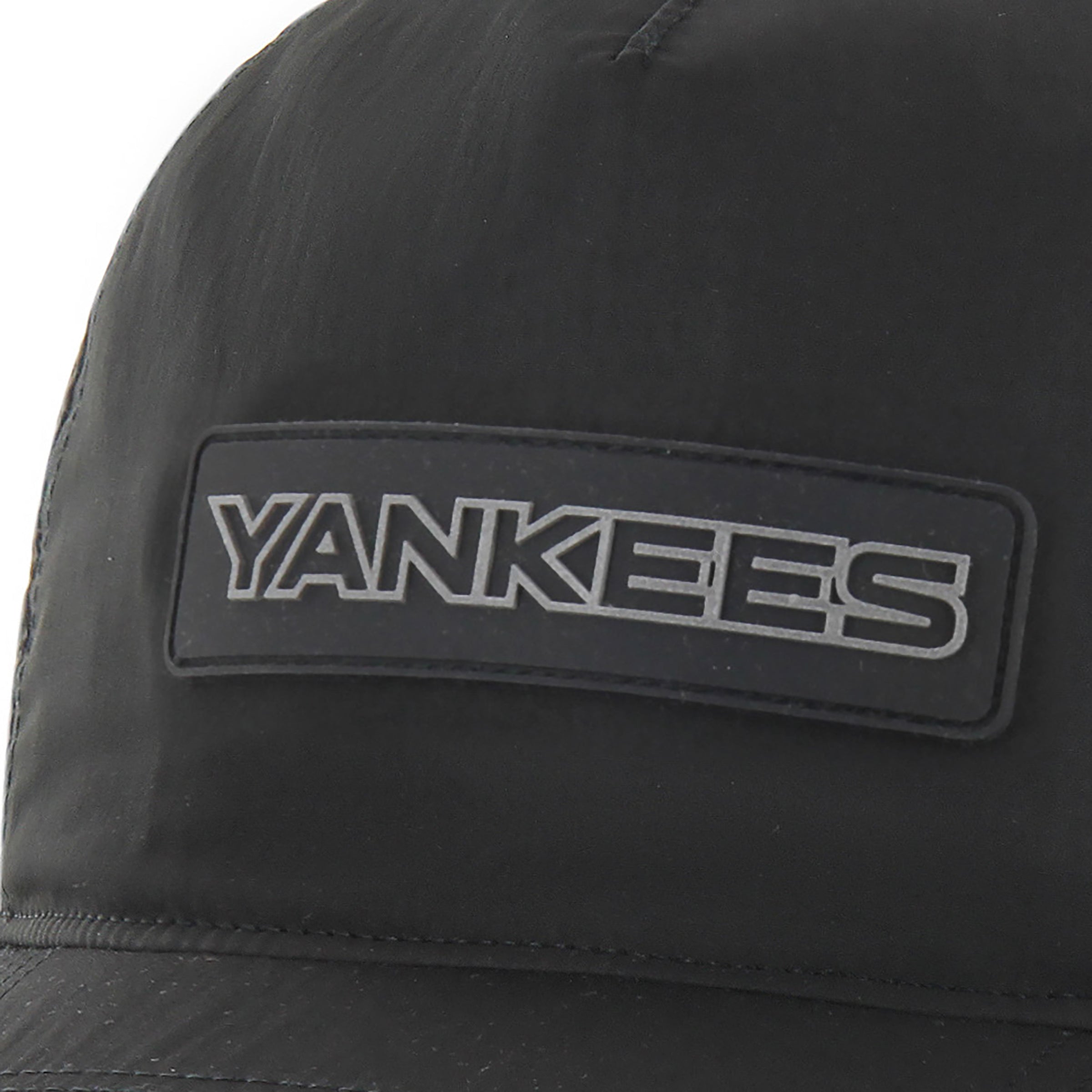 New York Yankees MLB Quiet Outdoors '47 Hitch