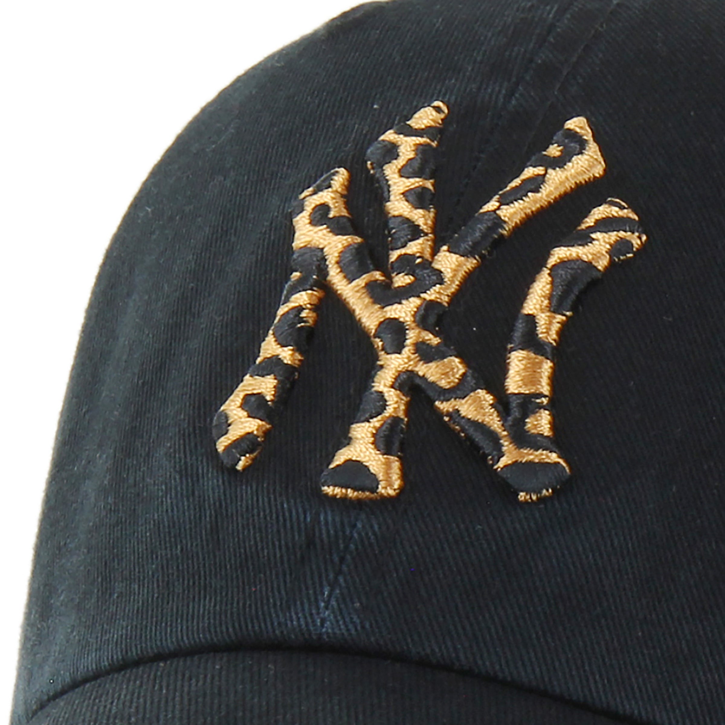 New York Yankees MLB Animal Print '47 Clean Up