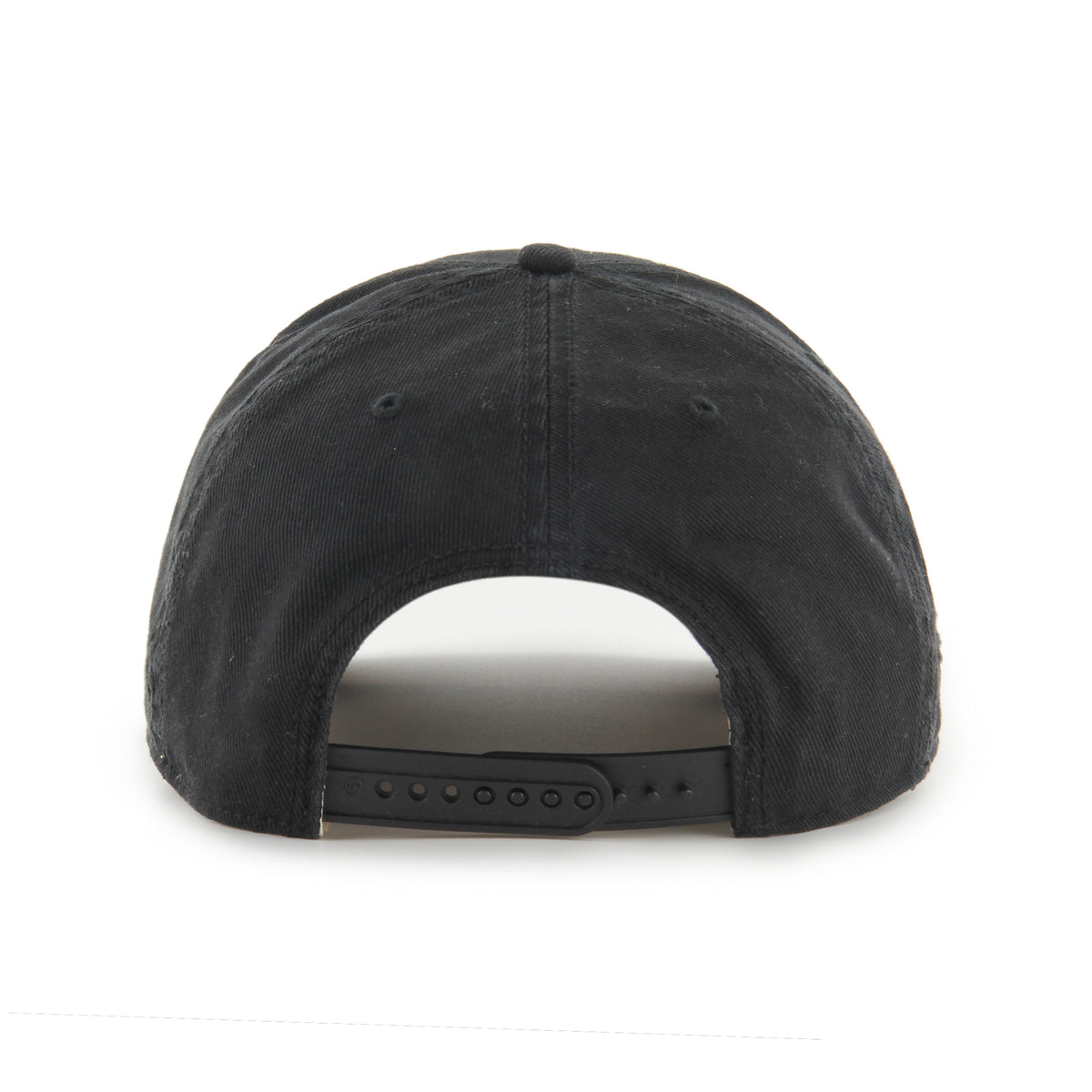San Diego Padres MLB Charlton ’47 Hitch Relaxed Fit color Negro 97, visera negra semicurva, bordado frontal multicolor con SAN DIEGO, fraile con bate, palmeras y atardecer, bordado tonal lateral derecho, emblema ’47 lateral izquierdo y ajuste snapback.