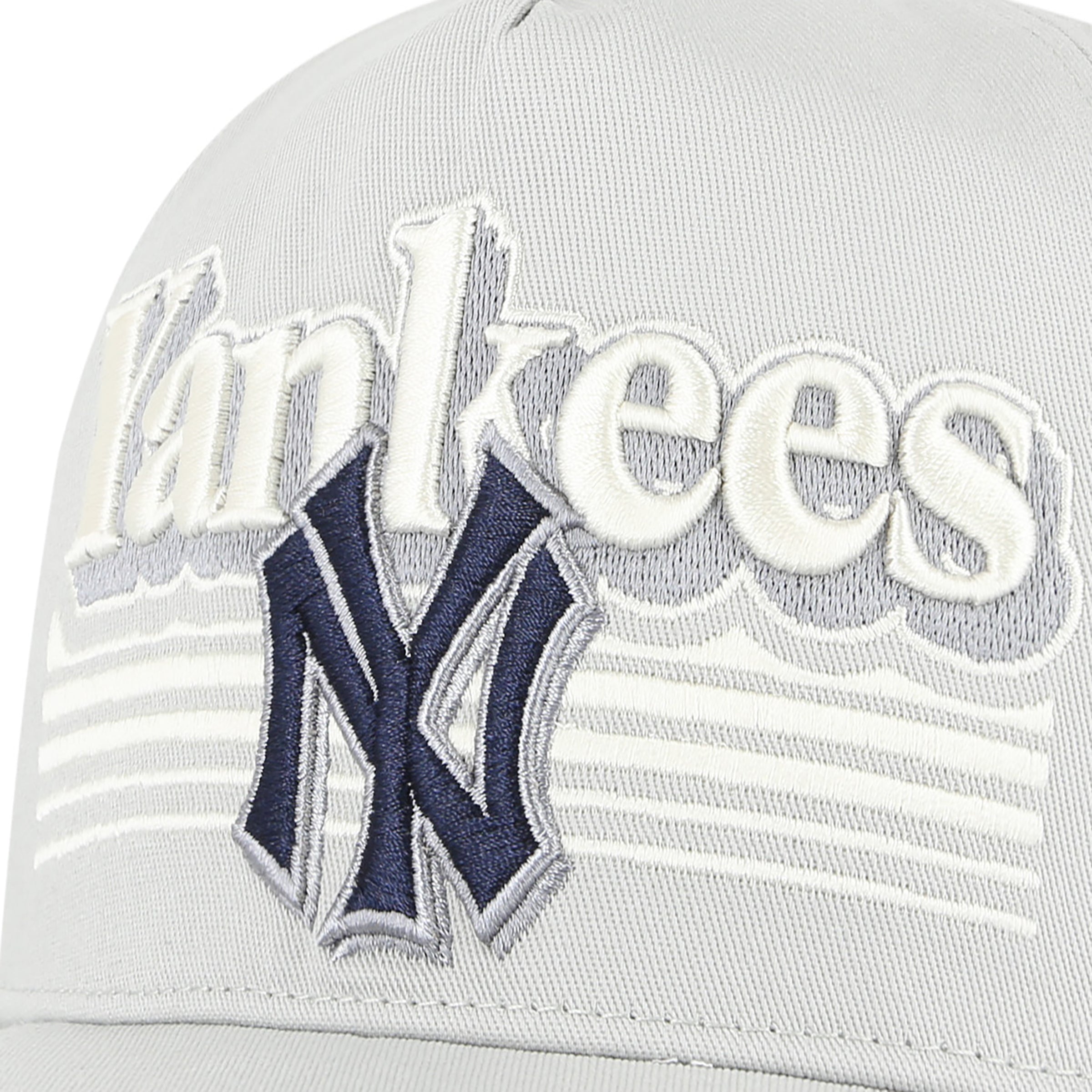 New York Yankees MLB Cooperstown Script '47 Hitch