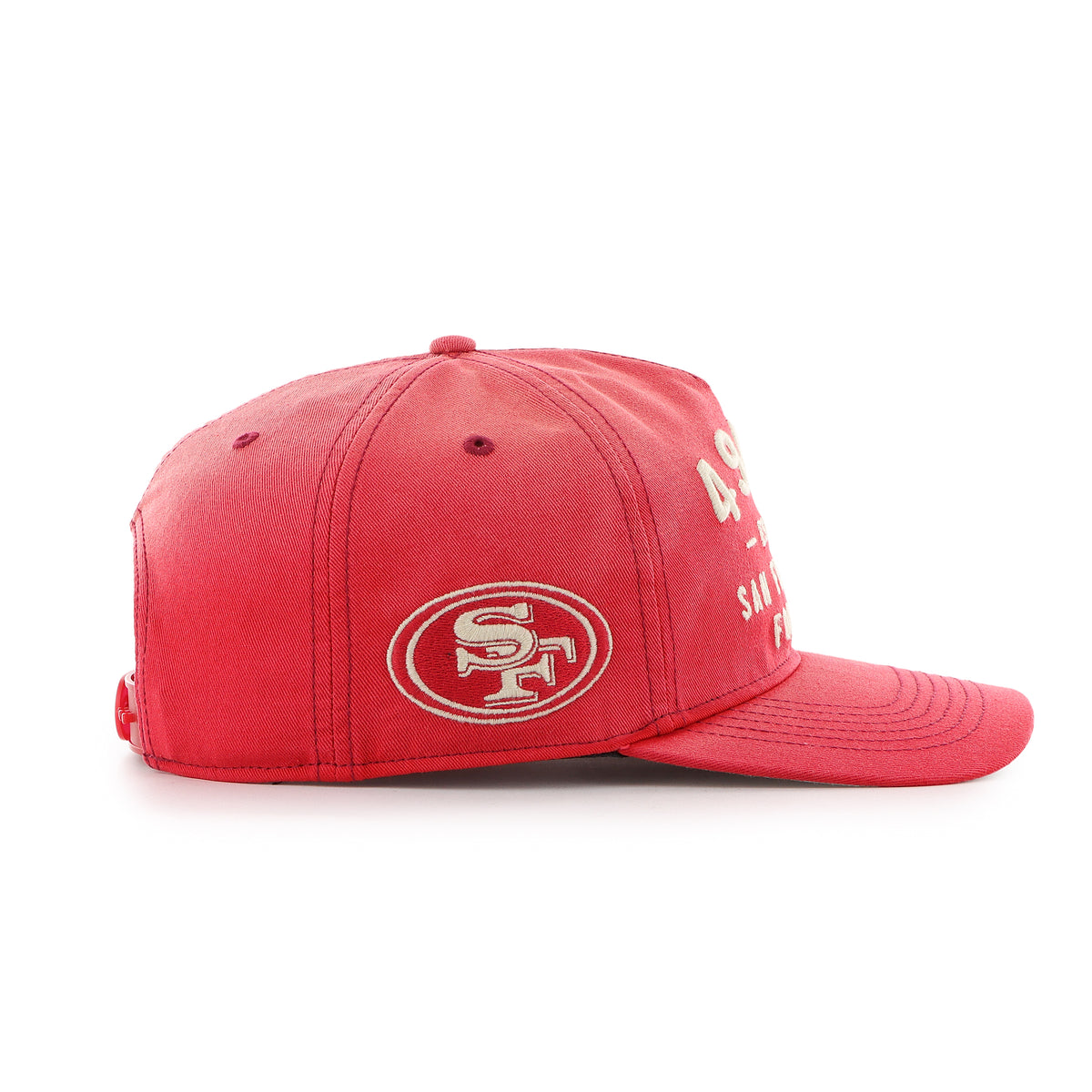 Gorra '47 Hitch RF San Francisco 49ers NFL Dusted Laramie rojo en algodón con acabado desgastado, nombre 49ers bordado al frente, logo lateral y snapback ajustable