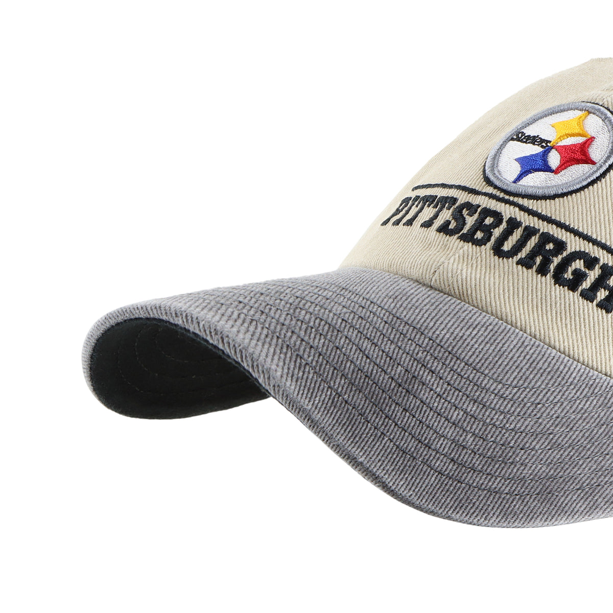 Gorra '47 Clean Up Pittsburgh Steelers NFL Logo Line Two Tone color Beige en algodón, logo y nombre Steelers bordado al frente y strapback ajustable