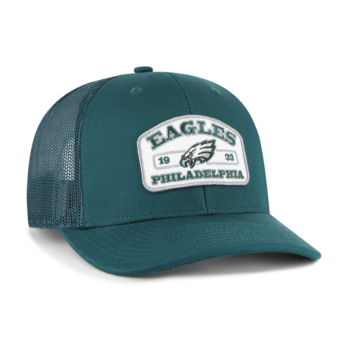 Philadelphia Eagles NFL Roadway Strap ’47 Trucker color Verde azulado, frente y malla verde azulado, visera semicurva, parche blanco con borde gris, logo de cabeza de águila e inscripciones EAGLES y PHILADELPHIA al frente, emblema ’47 blanco lateral y cierre trasero ajustable de velcro.